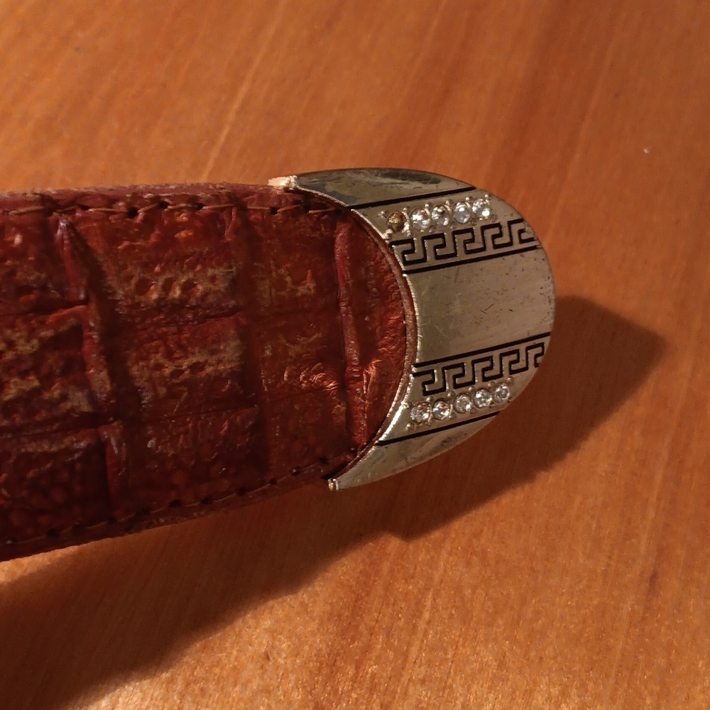 Brown Leather Belt with Gold Lion Buckle Size 36 - Picture 8 of 12